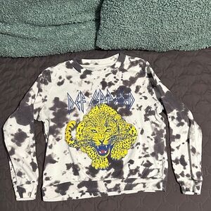 3/$10 Graphic Crewneck Sweatershirt- Grey and White
